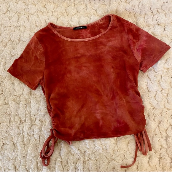 PRICE DROP! NWOT Papermoon Tee - Picture 1 of 4